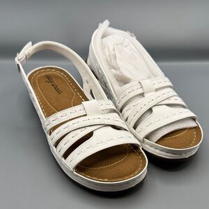 Easy Street Kehlani Women's Slingback Sandals